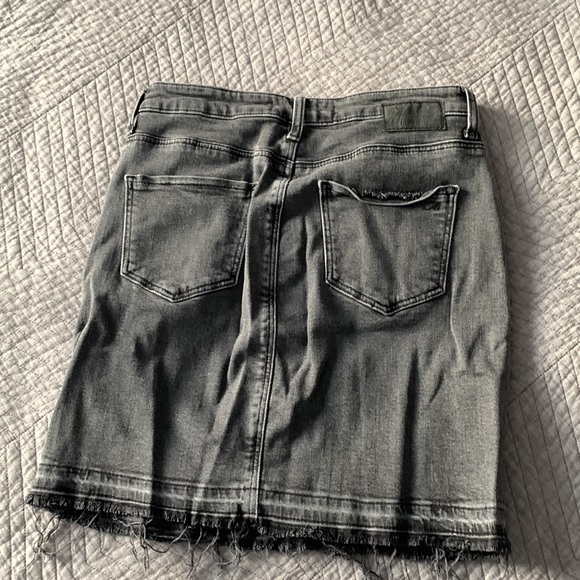 Jean skirt - Picture 2 of 3
